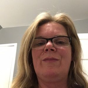 Meet your Posher, Leona